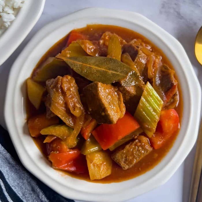 In-Home Private Dining vs. Restaurant Booking: What to Choose in the NL